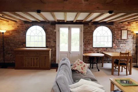 specialist-shapes-hero image